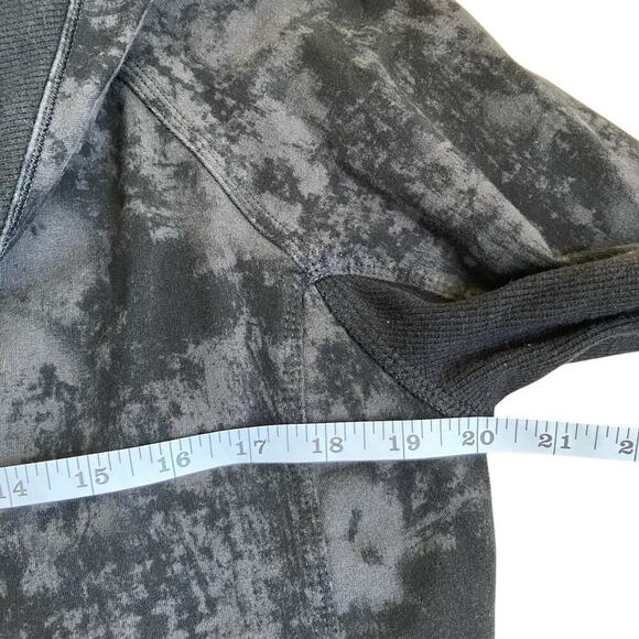 Lululemon Sz 12 To Class Jacket in Sea Bed Black Deep Coal Black Light Flaw - Picture 11 of 16